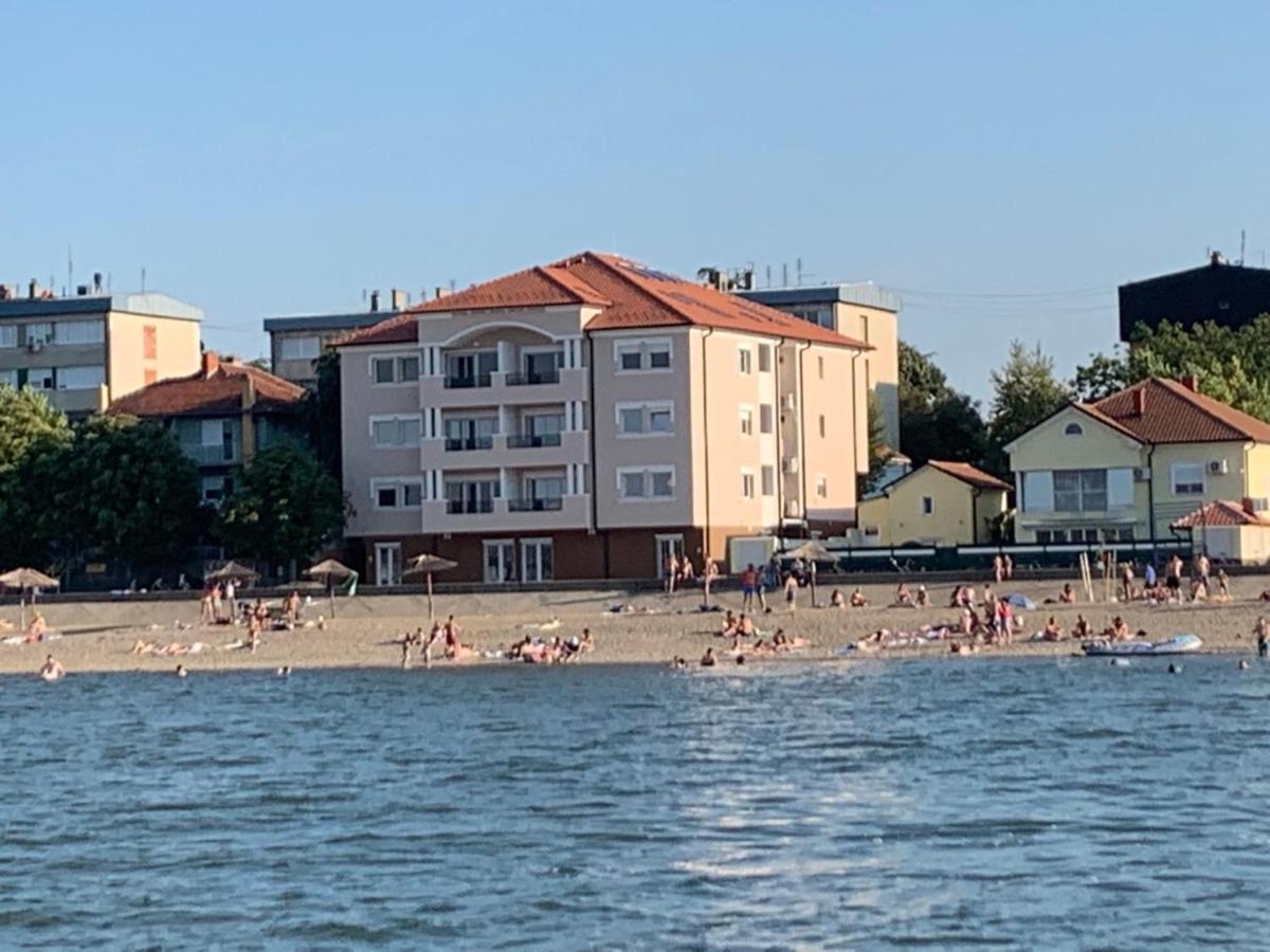 Danubiana Apartments 5 Kladovo Bagian luar foto